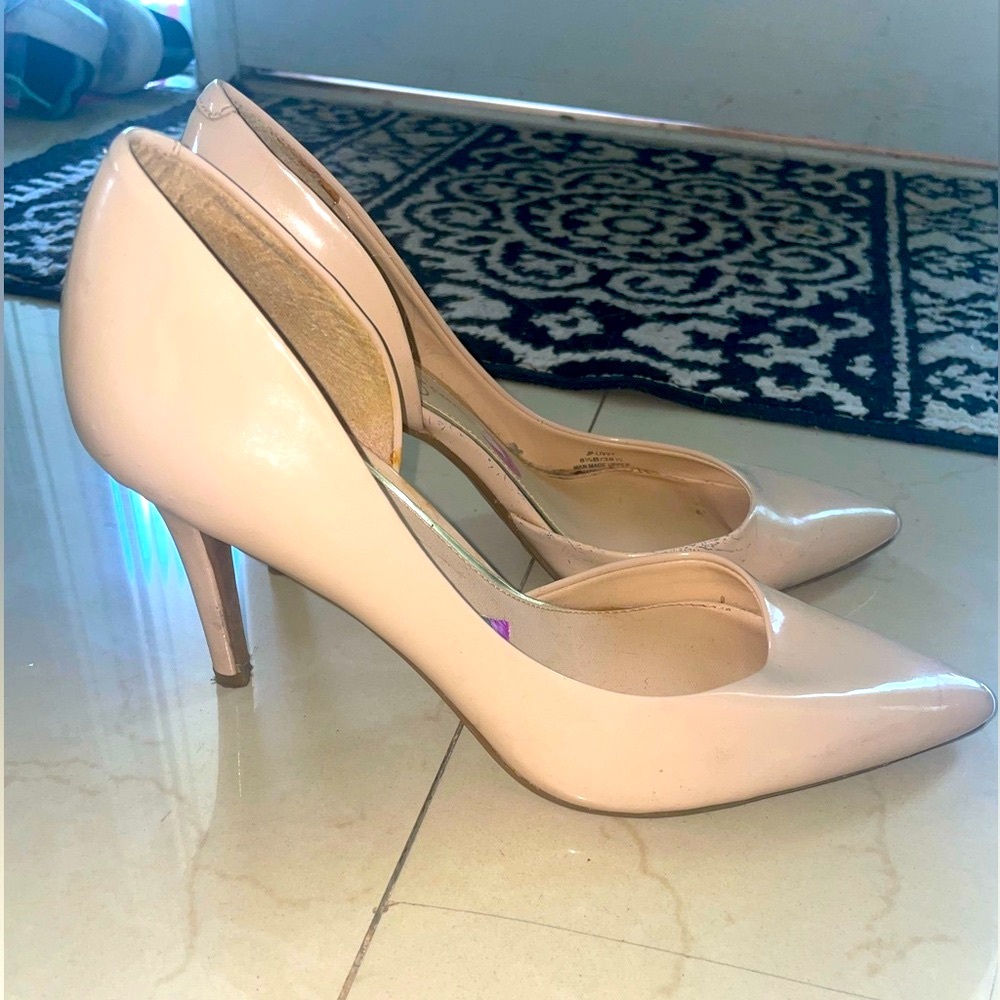 Jessica Simpson Pumps